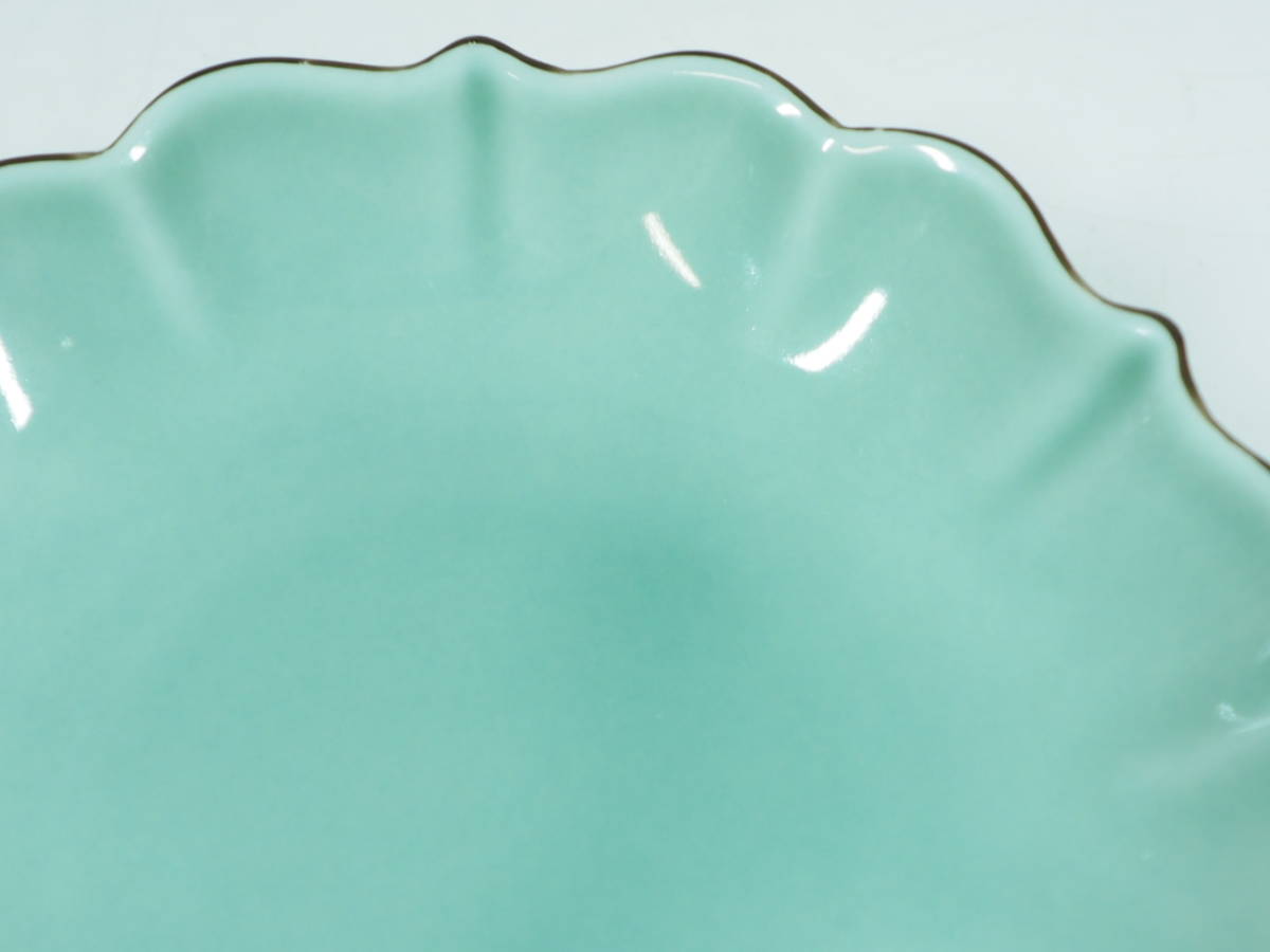 深川製 銘々皿揃 笹青磁 4号皿 昭和の デッドストック 直径12.5cm 高さ2.5cm 青磁の爽やかな色味が美しく、取皿として使いやすい形状がいい_画像4
