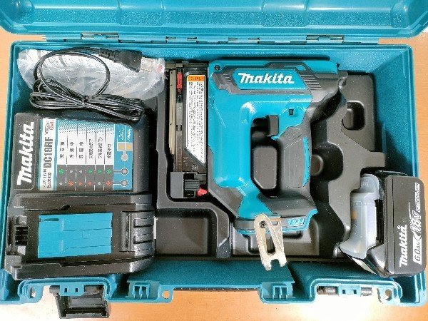 MAKITA PT353DRG(PT353D) 充電式ピンタッカ 18V 6.0Ahバッテリ、充電器