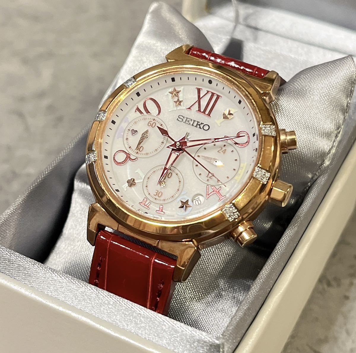 希少 美品 SEIKO ルキア 45周年記念 限定モデル SSVS018 赤-