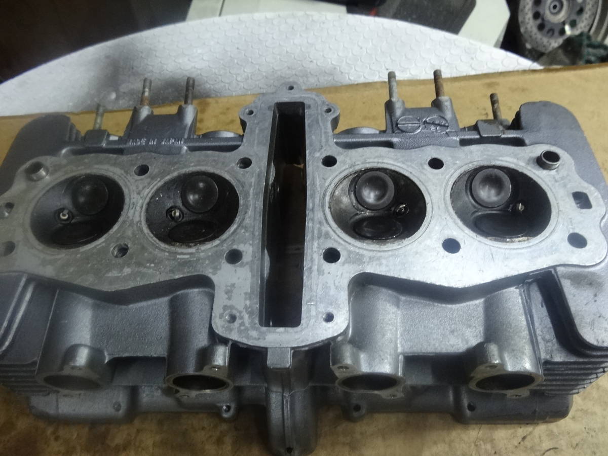 カワサキ ZR400C ゼファー400 ZX400AE エンジン部品 シリンダーヘッド