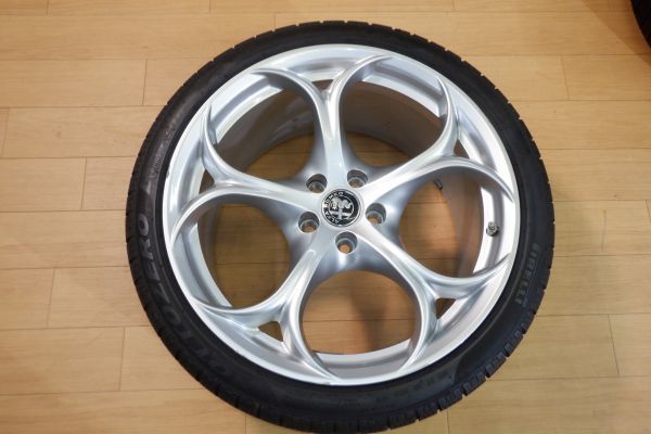 NY2Yg02☆4本セット☆アルファロメオ☆ジュリア クアドリフォリオ純正