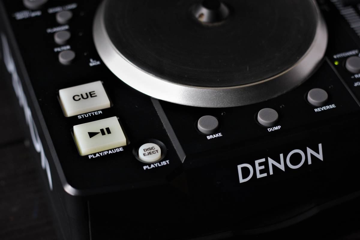 DENON DN-S1200 動作確認済み 送料無料 CDJ ＤＪコントローラー CDプレーヤー