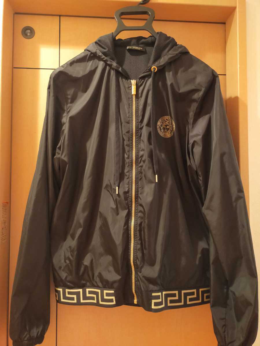 ヤフオク! - 極美品 ヴェルサーチ versace ナイロン ブルゾン