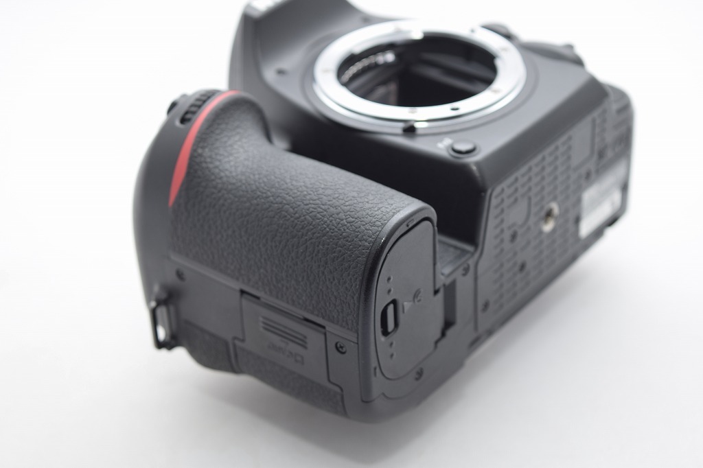 美品☆Nikon ニコン D7500 ボディ☆ショット数約11000回