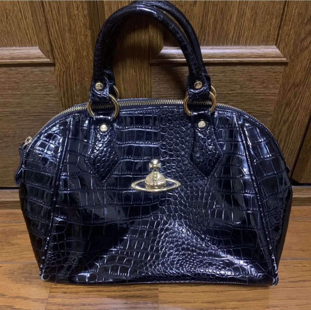 希少 黒入荷! Vivienne 希少✨ヴィヴィアンウエストウッド Westwood