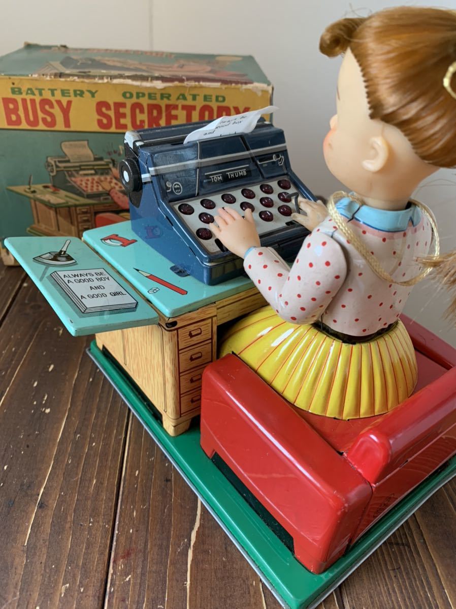  line ma- typewriter BUSY SECRETARY at that time operation goods box attached tin plate 