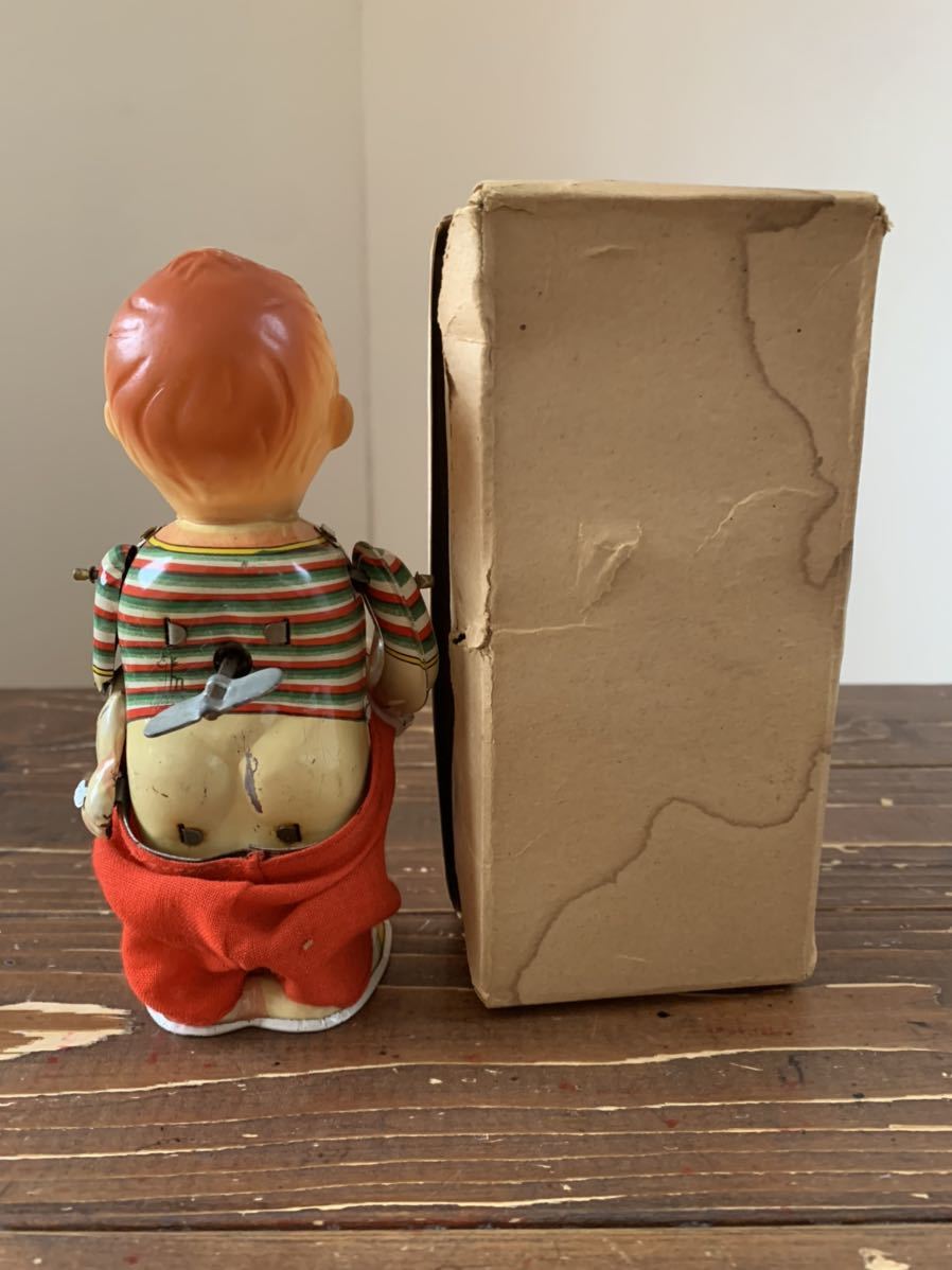 □Made in JAPAN□電池駆動□ブリキ BLUSHING WILLY □Made in JAPAN□電池駆動□ブリキ BLUSHING WILLY