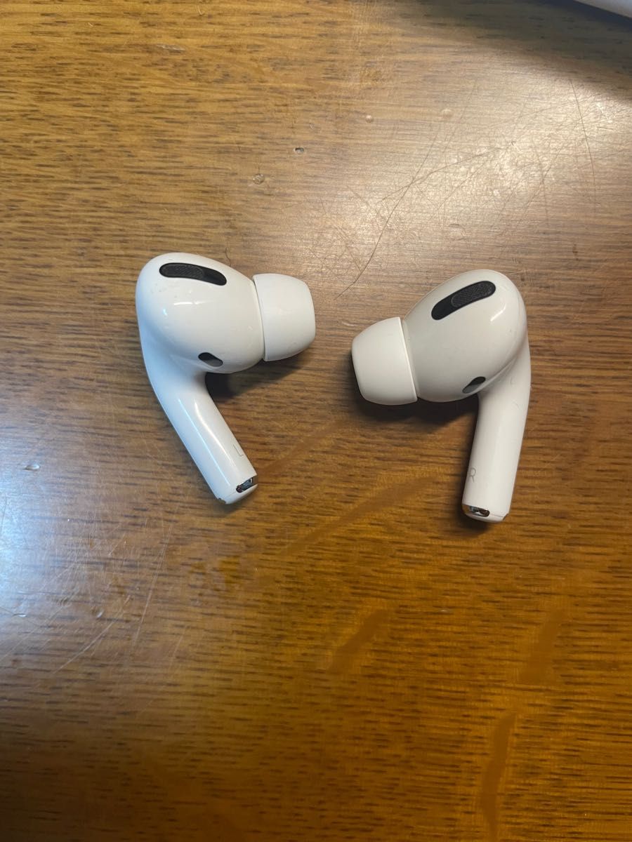 APPLE AirPods Pro ノイズキャンセリング付完全ワイヤレスイヤホン