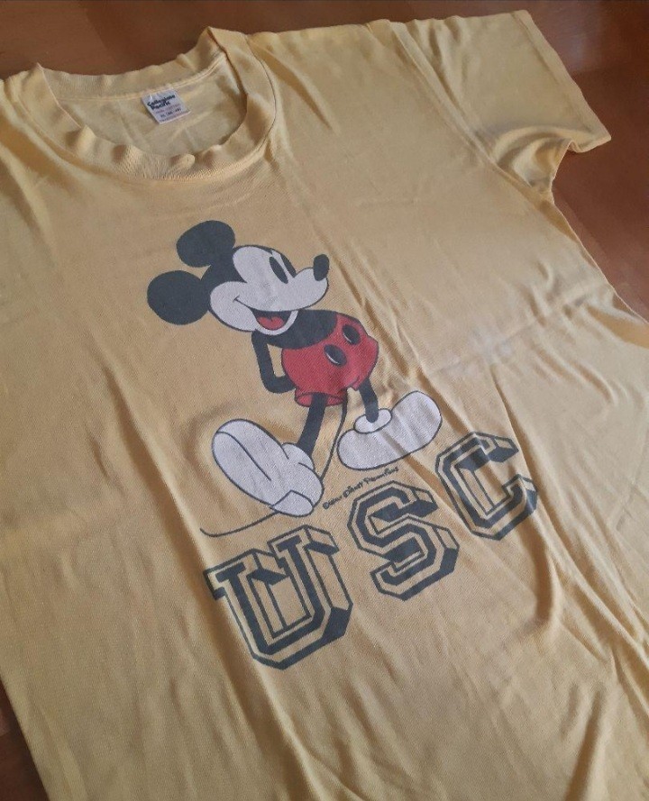 ミッキーマウス USC Tシャツ　ヴィンテージ USA 製 Mickey　カレッジ アメカジ　古着　黄色　Disney