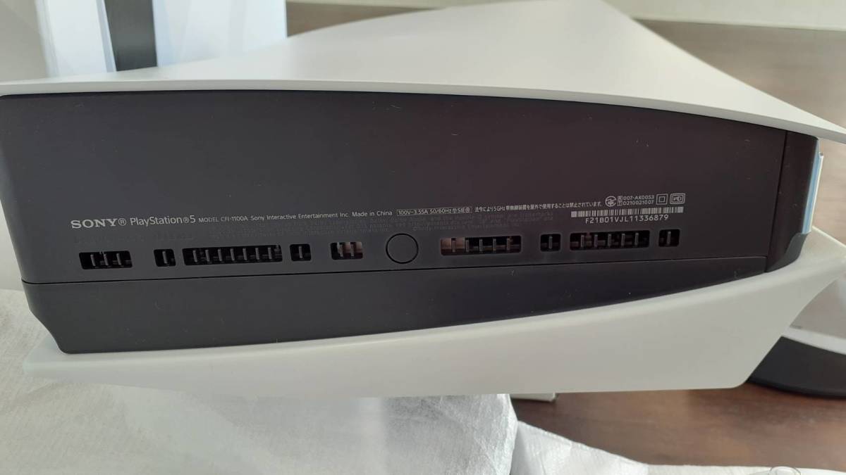 【美品】SONY PS5 PlayStation5 プレイステーション5 本体 CFI-1100A01 ディスクドライブ搭載モデル_画像3