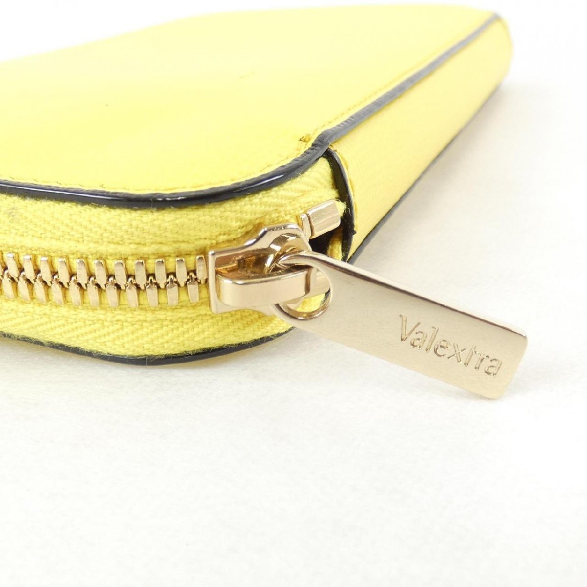 ヴァレクストラ VALEXTRA WALLET | procomm.ca