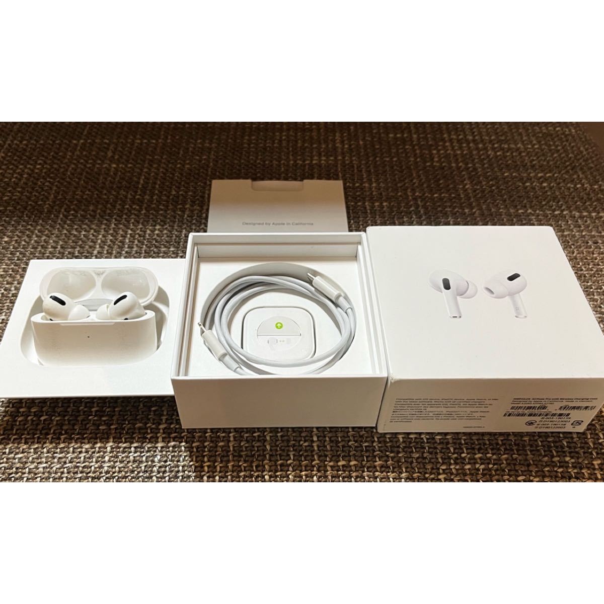 Apple純正 AirPods Pro 第1世代 MagSafe対応充電ケース＋lightening