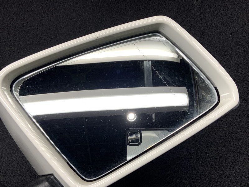 MB190 W176 A180 Basic P right door mirror automatic type / turn signal / wellcome lamp attaching *650 calcite white [ animation equipped ]0 * prompt decision *