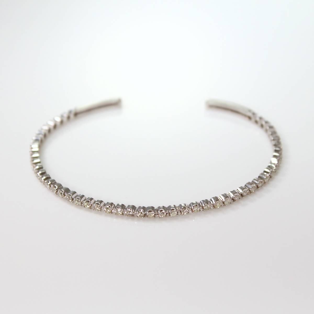 K18WG ダイヤ バングル gold diamond bangle_画像1