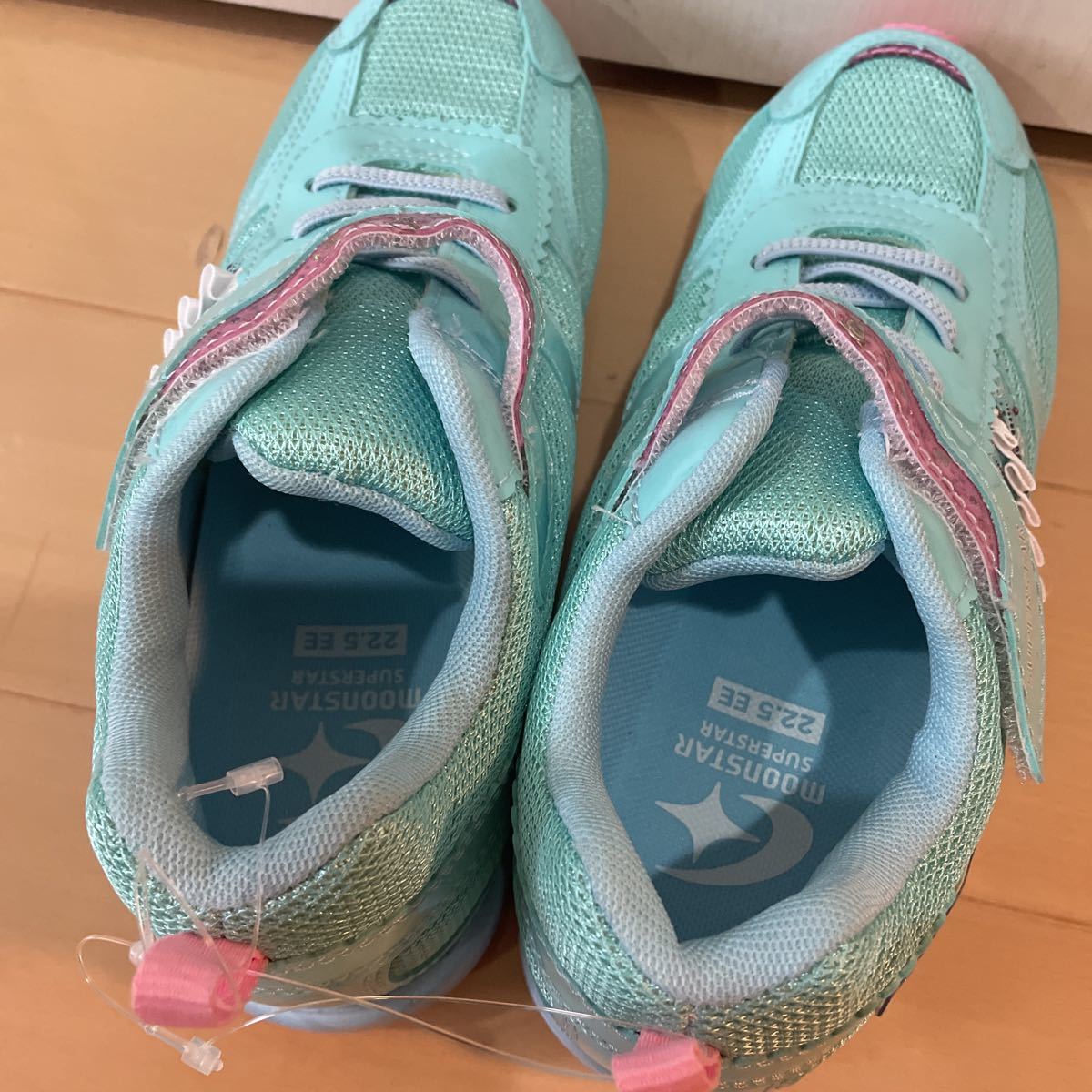 送料無料 新品 スーパースター SUPERSTAR 女の子運動靴 22 5cm 送料無料 新品 スーパースター SUPERSTAR 女の子運動靴 22 5cm