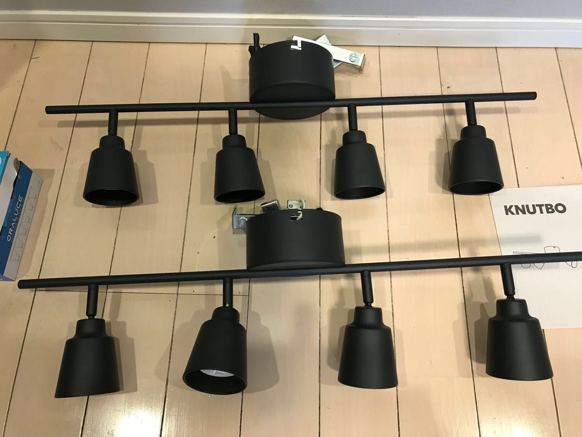 IKEA 4連LEDスポットライト KNUTBO 2個 LED電球8個+予備3 IKEA 4連LEDスポットライト KNUTBO 2個 LED電球8個+予備3