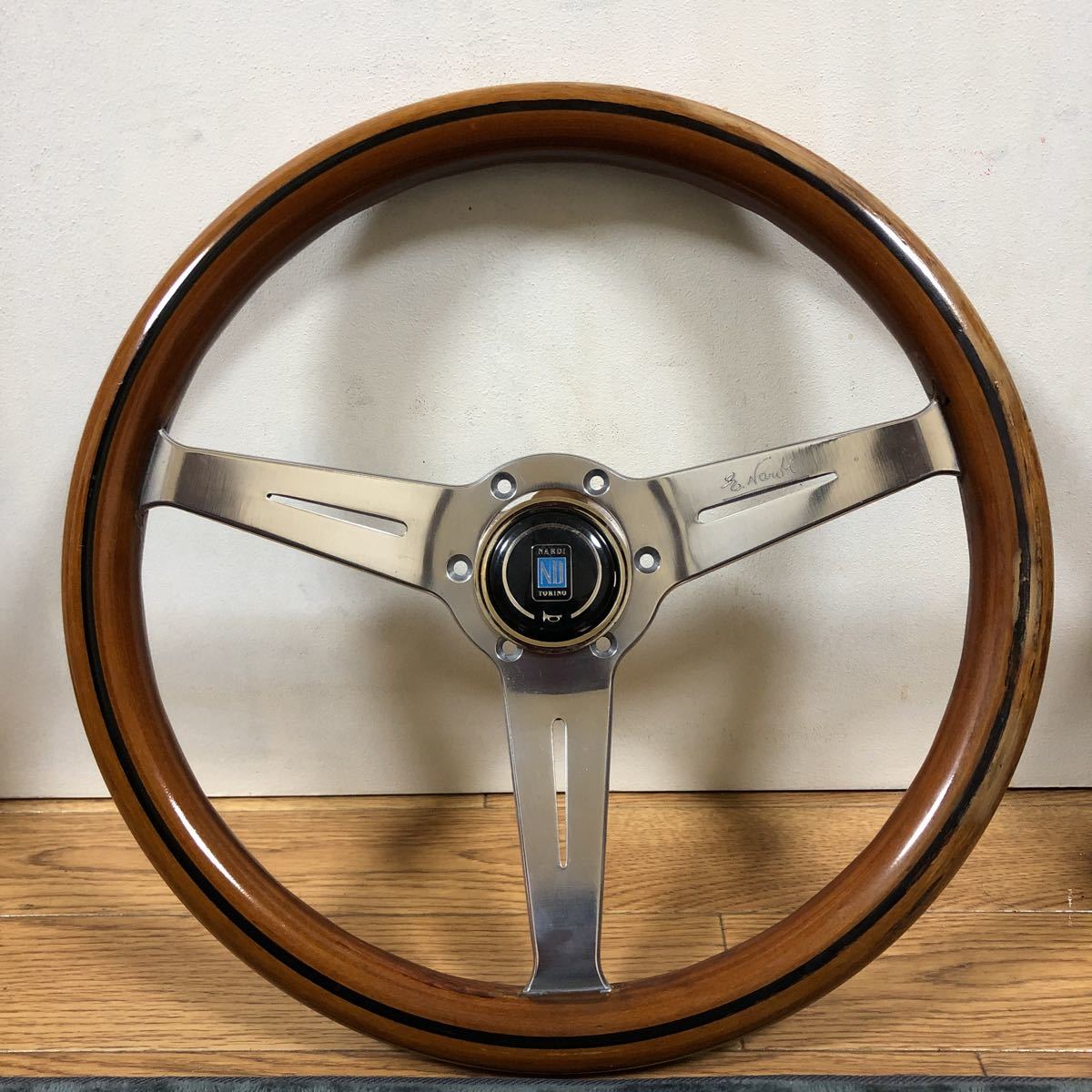 NARDI・ナルディ・クラッシック 36.5π ウッドステアリング-