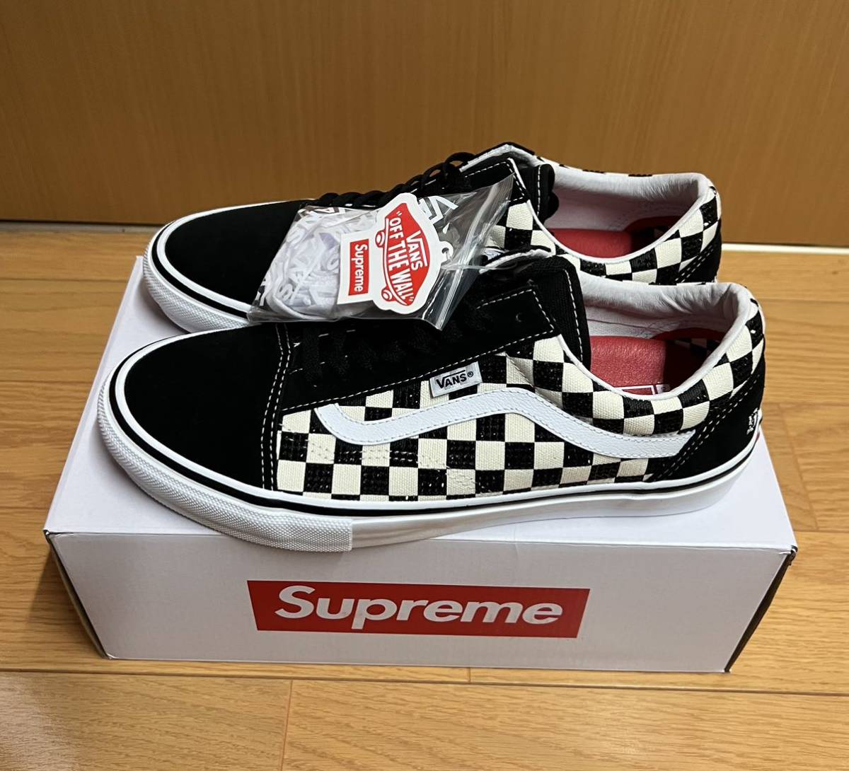 28.0cm 国内正規品 Supreme × Swarovski × Vans Old Skool Black シュプリーム × スワロフスキー × バンズ オールドスクール ブラック_画像1