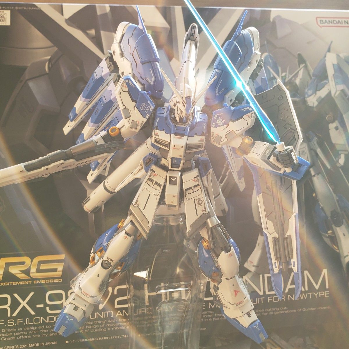 完成品 RG リアルグレード Hi-νガンダム ハイ ニュー 機動戦士 GUNDAM バンダイ BANDAI 逆襲のシャア 模型