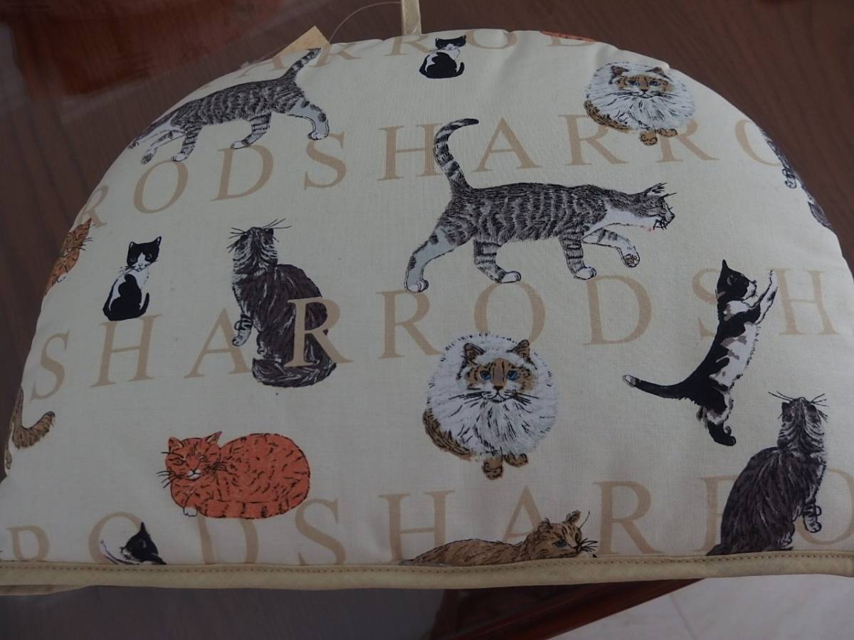 新品未使用タグ付き　英国本店で購入　ハロッズ　Harrods　ティーコジー　ねこ柄　可愛い　ネコ　猫　にゃんこ_画像3