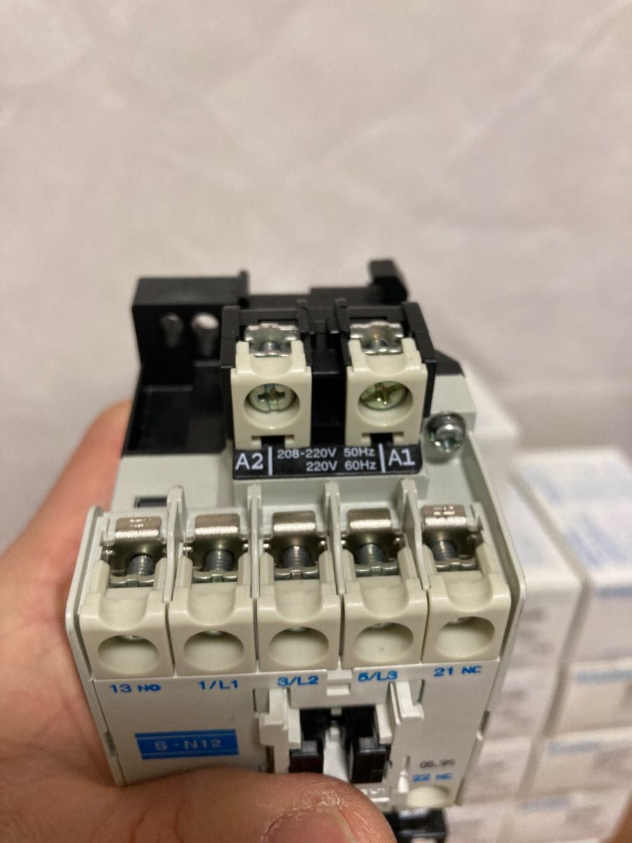 三菱電機 電磁接触器 220 V ac, S-N12 AC200V