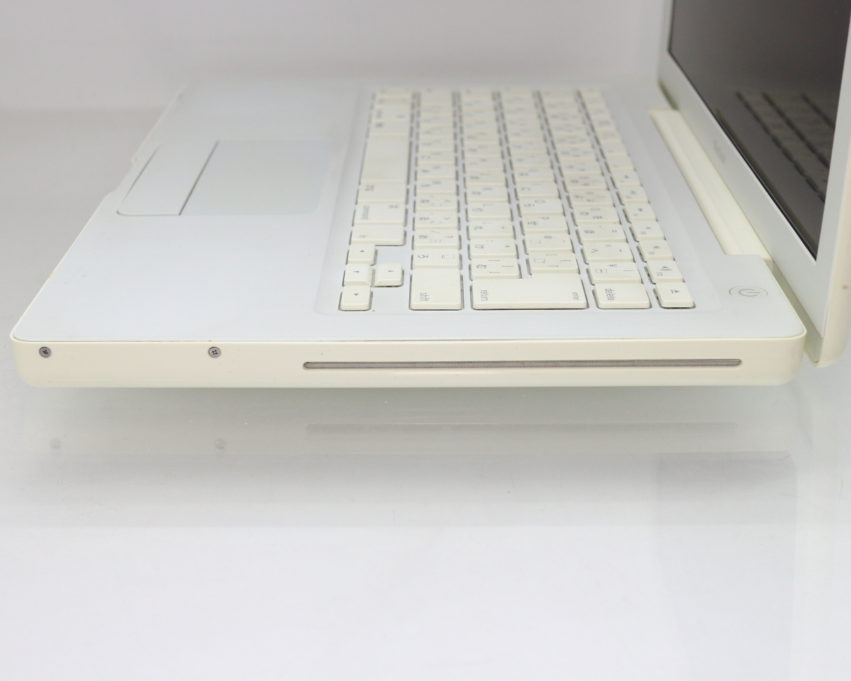 Apple MacBook A1181/13.3/Core2Duo 2.13GHz/Mid2009/2GB память /HDD160GB/ аккумулятор NG shut down дефект /OS X Yosemite Junk #1124