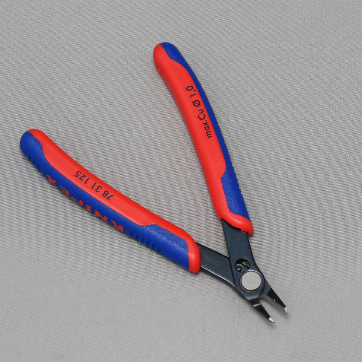 knipeks7831-125 KNIPEX ELECTRONIC super кусачки 