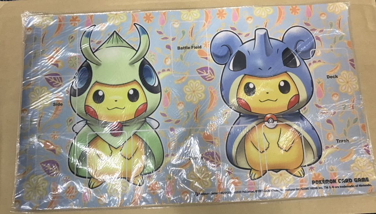 ポケモンカード ハーフ プレイマット ポンチョピカチュウ ラバー ポケモンカード ハーフ プレイマット ポンチョピカチュウ ラバー