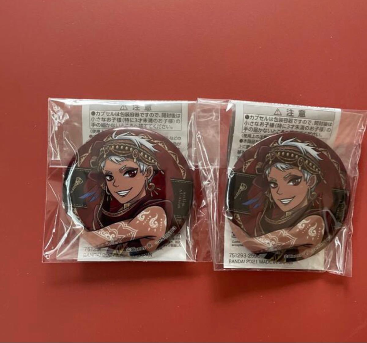 ツイステ カリム カプセル缶バッジ vol.9 2点セットツイステッドワンダーランド スカラビア 缶バッジ