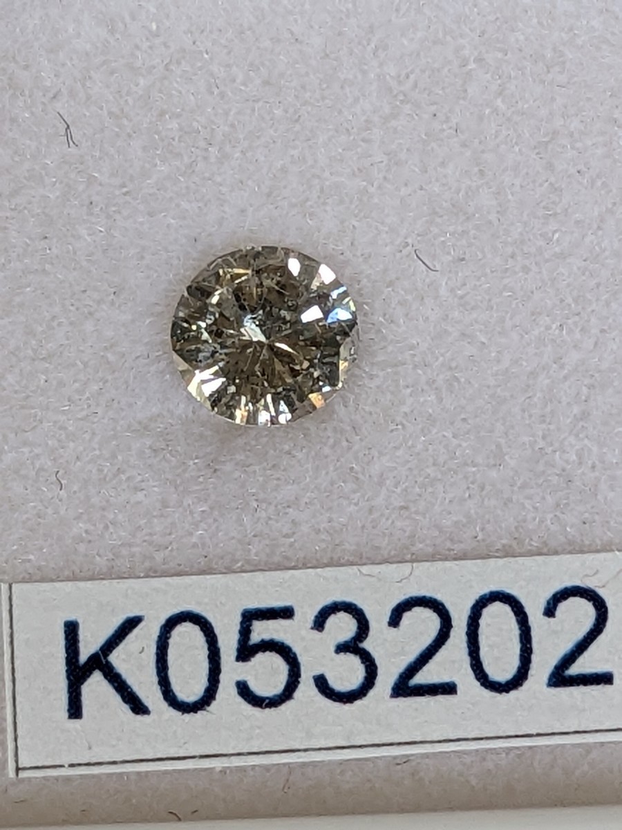 ダイヤルース　0.388ct