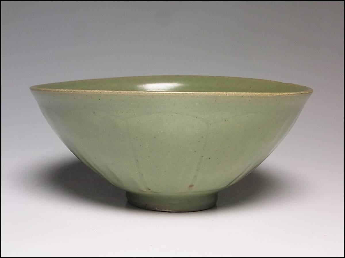 高麗青磁蓮弁文茶碗箱付高麗時代釉色良好－日本代購代Bid第一推介