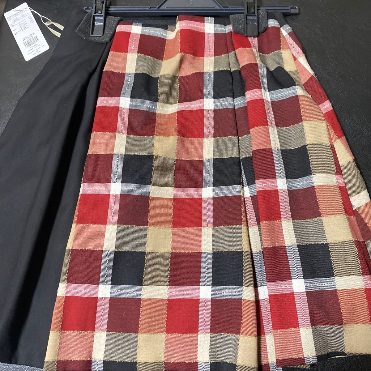 完売色　新品未使用　クレストブリッジチェックハーフループツイードキルトミニスカート BURBERRY  36サイズ　レッド