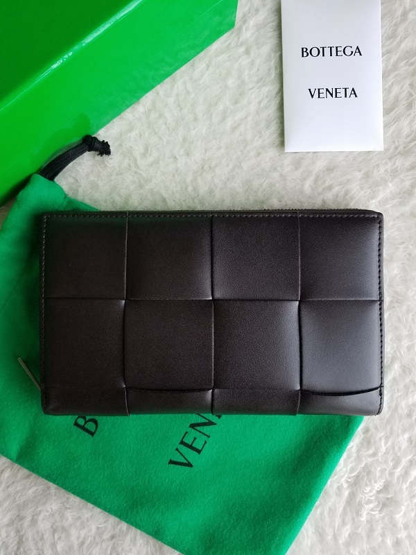 新品 BOTTEGA VENETA ボッテガヴェネタ カセット ジップ アラウンド 長