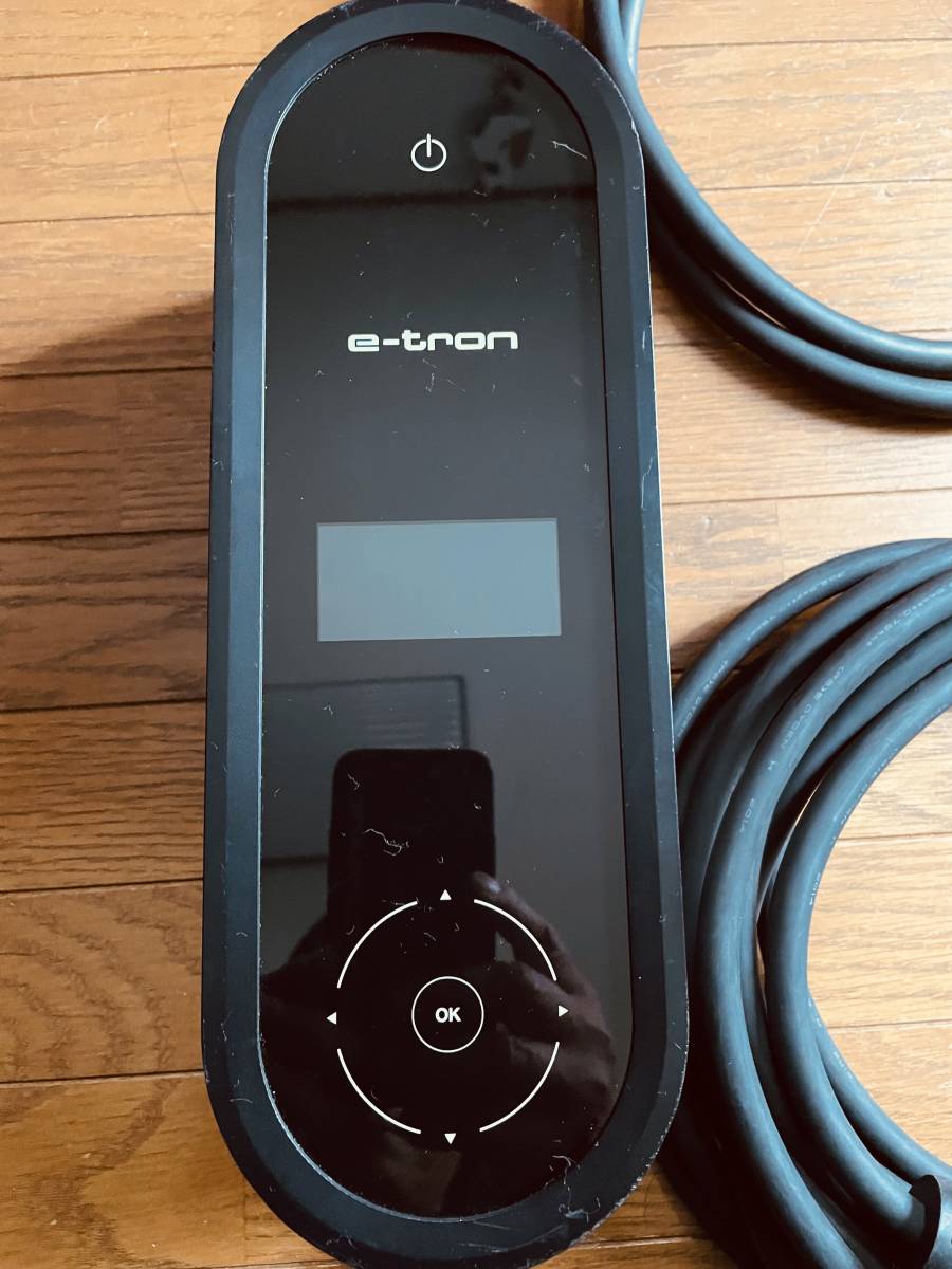 アウディ純正 充電ケーブル e-tron ケース付き|Yahoo!フリマ アウディ純正 充電ケーブル e-tron ケース付き|Yahoo!フリマ
