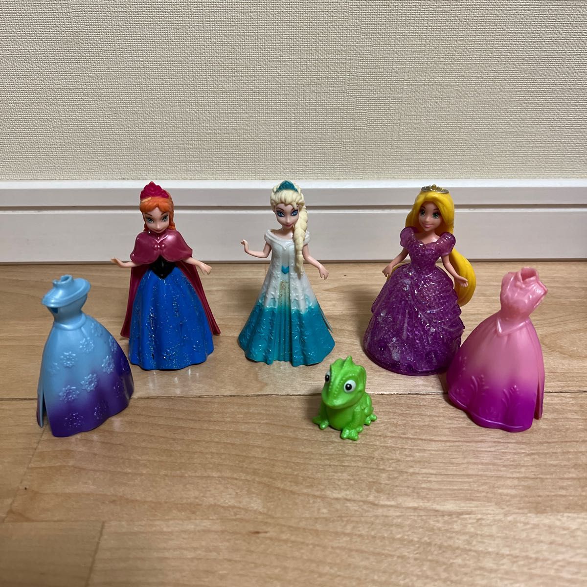 Paypayフリマ ディズニー プリンセス 着せ替え人形 Paypayフリマ ディズニー プリンセス 着せ替え人形