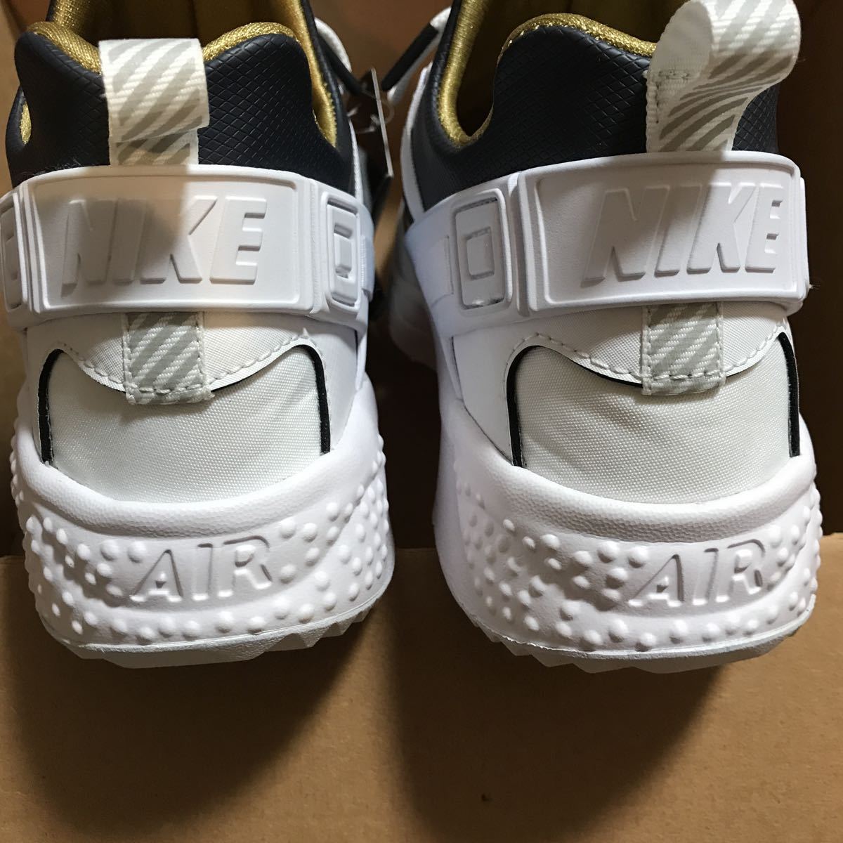 未使用 NIKE ナイキ エア ハラチ ユーティリティ PRM メンズ 28 未使用 NIKE ナイキ エア ハラチ ユーティリティ PRM メンズ 28