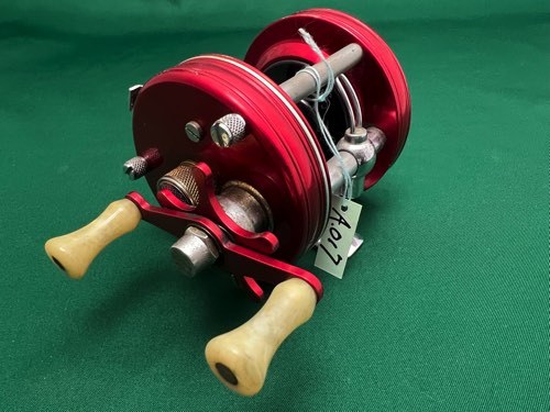 【 新品 】 入手困難/1970年代 ABU5000 RED 中古 アブガルシア 【 新品 】 入手困難/1970年代 ABU5000 RED 中古 アブガルシア