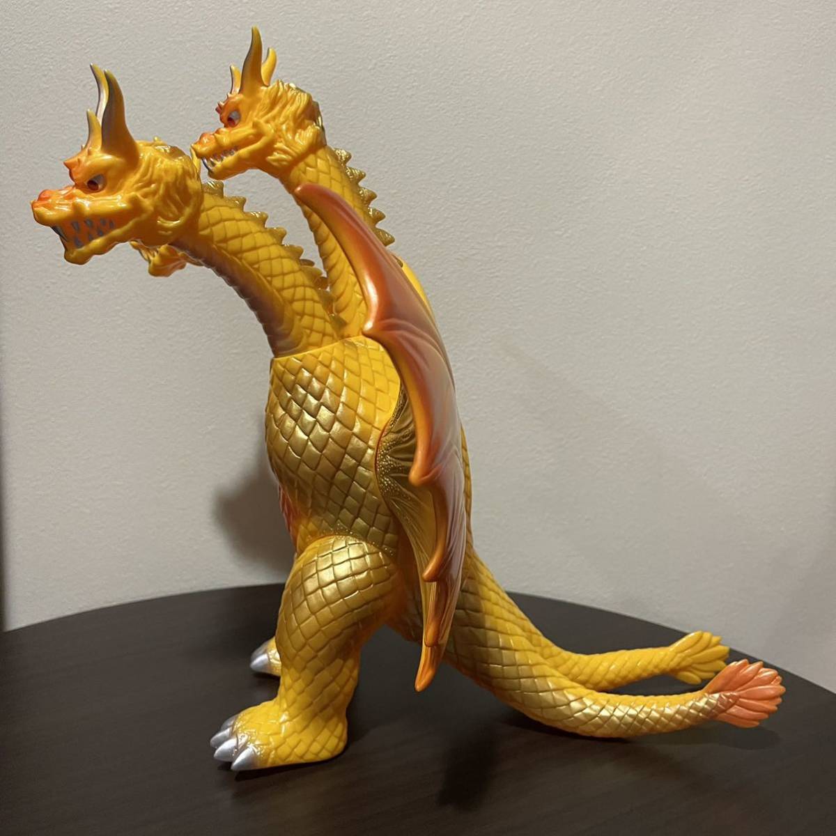 Yahoo!オークション - 1円〜 美品 怪獣郷 円谷英二生誕100年記念 Yahoo!オークション - 1円〜 美品 怪獣郷 円谷英二生誕100年記念
