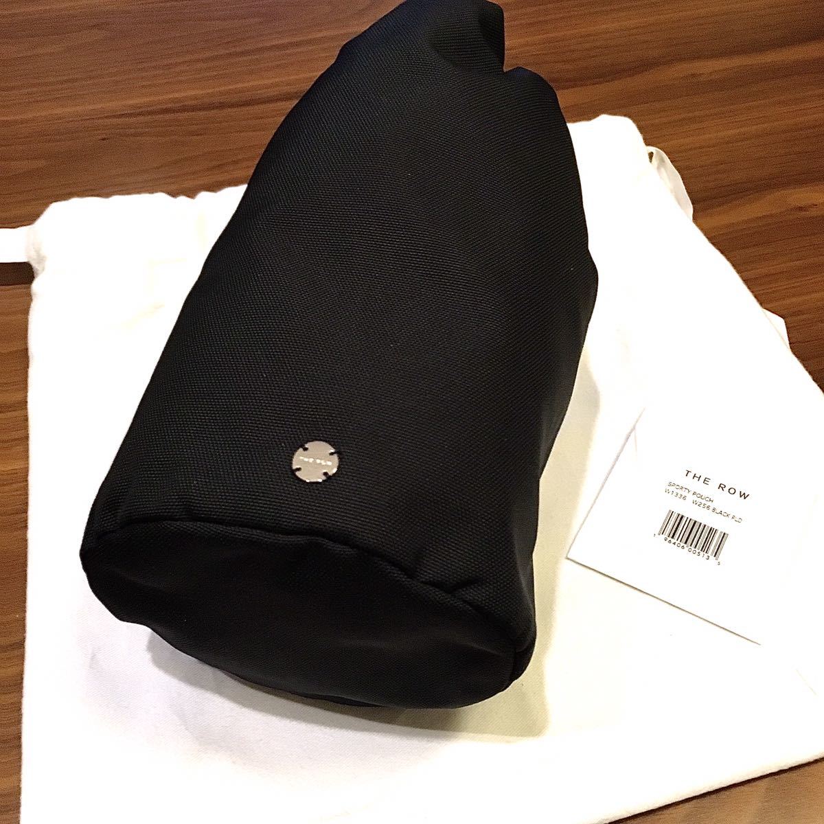 新品正規品 定価6.7万円 THE ROW Sporty Pouch ザ ロウ スポーティー