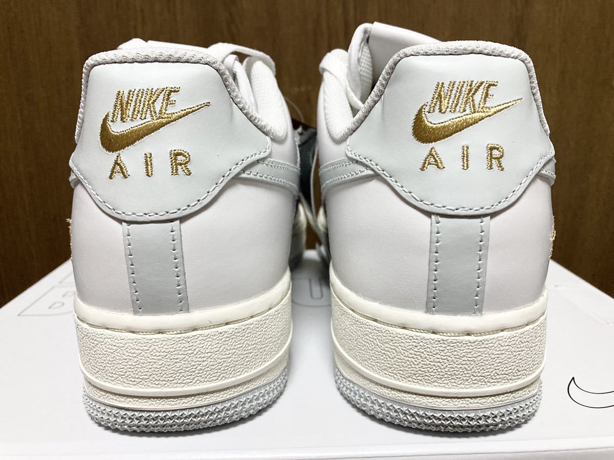 22年製 NIKE W AIR FORCE 1 BY YOU ANNIVERSARY 1982 刺繍 22年製 NIKE W AIR FORCE 1 BY YOU ANNIVERSARY 1982 刺繍