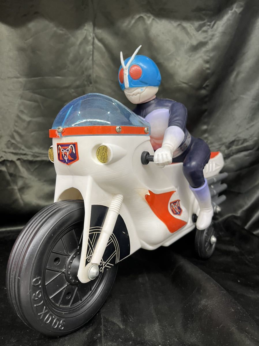 Yahoo!オークション - レア 昭和レトロ ソフビ 仮面ライダー Yahoo!オークション - レア 昭和レトロ ソフビ 仮面ライダー