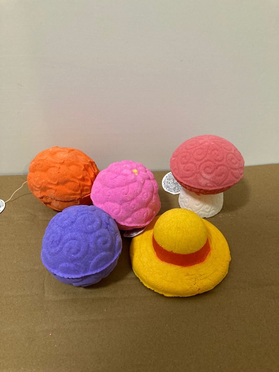 品質は非常に良い 値下げ! LUSH ✕ ONE PIECE ワンピース バスボム 5