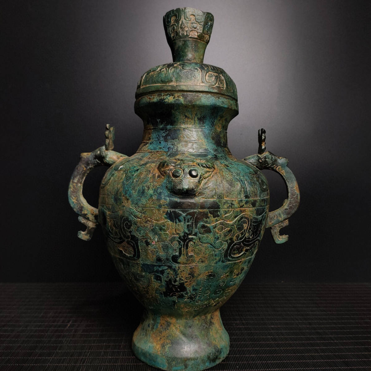 【仁】『戦・青銅器彫・雙龍高瓶』極細工 古賞物 中国古玩 古美術