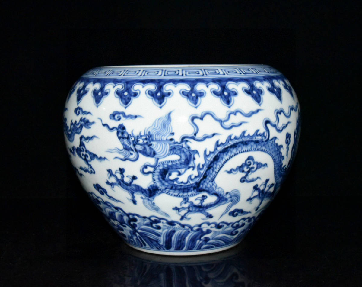 超高品質で人気の 【仁】『明・宣德年製款・古陶瓷品・青花・龍紋