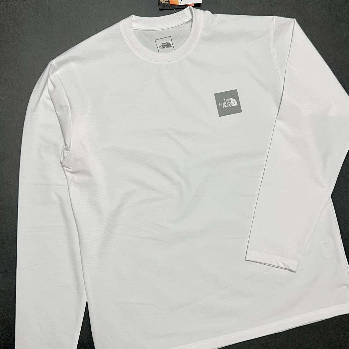 今年も話題の Graphic 白 ロンT 紫外線カット UPF ノースフェイス 新品