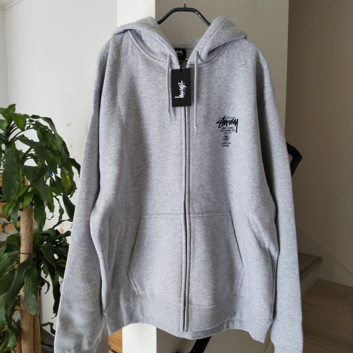 STUSSY 国内正規品 XL ワールドツアー グレー パーカー|Yahoo STUSSY 国内正規品 XL ワールドツアー グレー パーカー|Yahoo