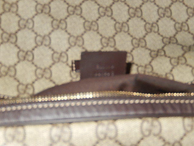 ヤフオク! - 新品 新古 付属 グッチ GUCCI アイコン GG総柄...