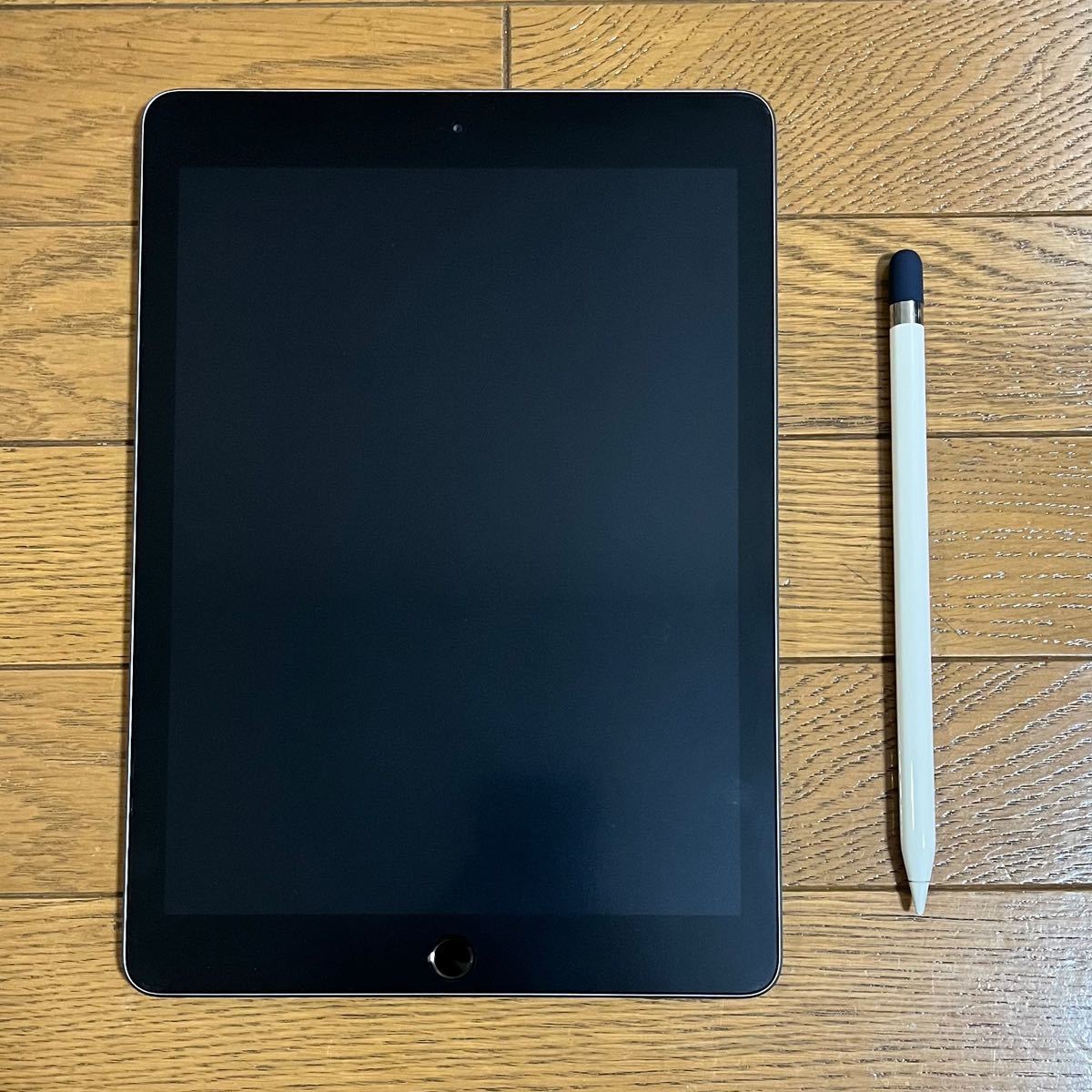 iPad 第6世代 Wi-Fiモデル スペースグレイ 128GB ☆Apple pencil付