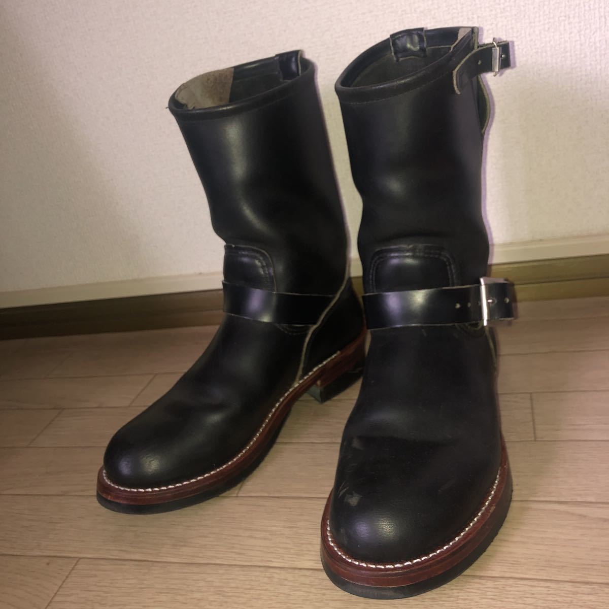 人気定番の red wing レッドウィング エンジニア ブーツ 灰芯 7D