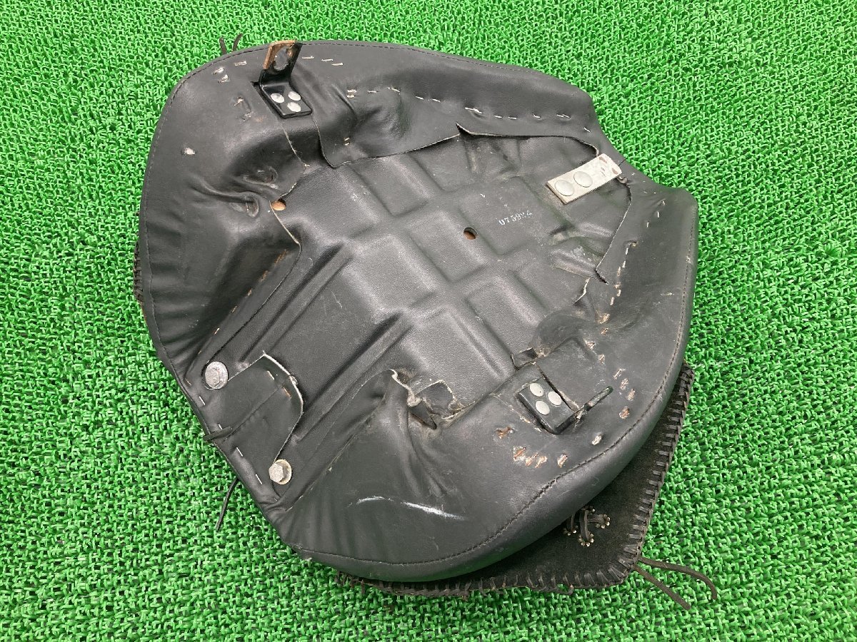 FLSTC1340 バックレスト ハーレー 純正 中古 バイク 部品 ソフテイル